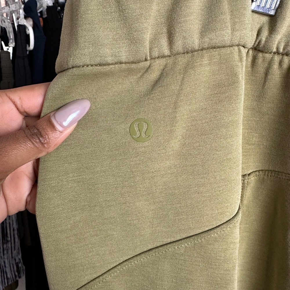Lululemon Softstreme Relaxed High-Rise Pant green size 14 - Picture 5 of 9